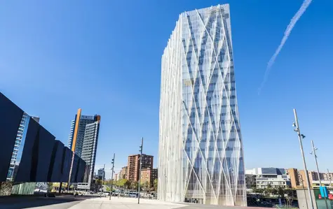 Precios de Colonial, Meliá Hotels y Telefónica caen en el IBEX 35. ¿Hasta dónde llegarán? | FXMAG