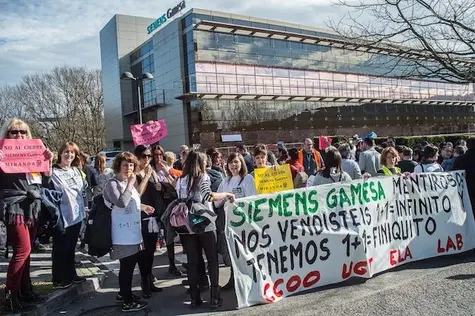 ¡Siemens Gamesa le explota al inversor en la cara! Iberdrola muy FUERTE y FIRME, mientras Solaria está por derrumbarse | FXMAG