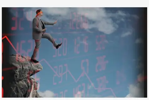 Solaria a punto de seguirle los desplomes al mercado general ¡A Merlin Properties le queda bien poquito de su prosperidad! ¿Podemos confíar aún en Fluidra? | FXMAG