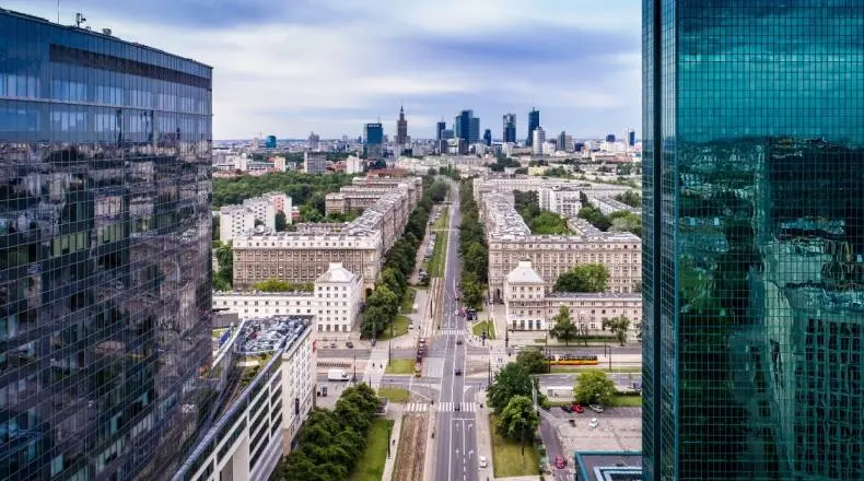 There are fewer vacant offices in Warsaw, while the selection in the regions is growing| FXMAG.COM