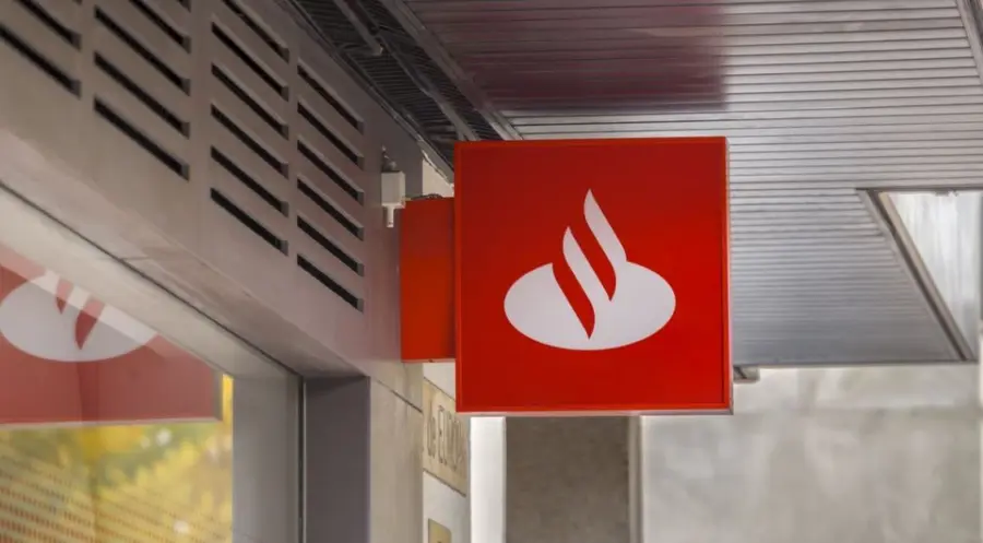 Vuelven las dudas de las acciones Santander y la cotización Sabadell, ¿cuál de las dos empresas del Ibex 35 caerá primero? | FXMAG